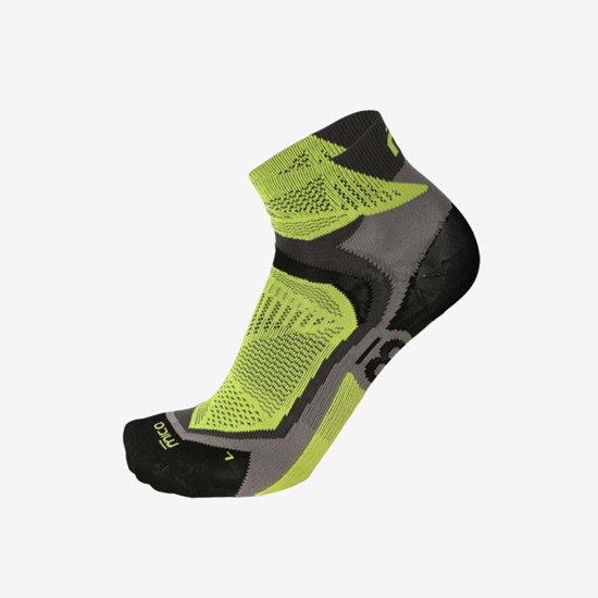 MICO tekaške nogavice CA01287 605 EXTRALIGHT WEIGHT X-PERFORMANCE RUN ANKLE SOCKS antracite yellow